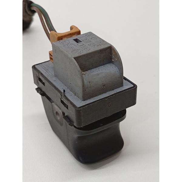 Botão Interruptor Abertura Do Porta Malas Audi A4 2015