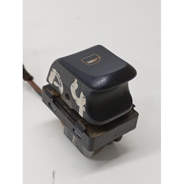 Botão Interruptor Abertura Do Porta Malas Audi A4 2015