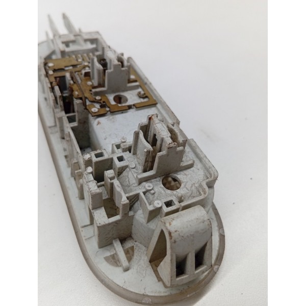 Luz Teto Plafonier Cortesia Nissan March 2011 A 2014