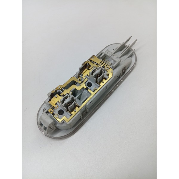 Lanterna Luz Teto Cortesia Renault Duster 2017 Peça Original