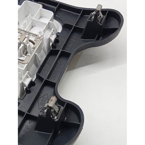 Luz Cortesía Traseira Renault Captur 2018 A 2023