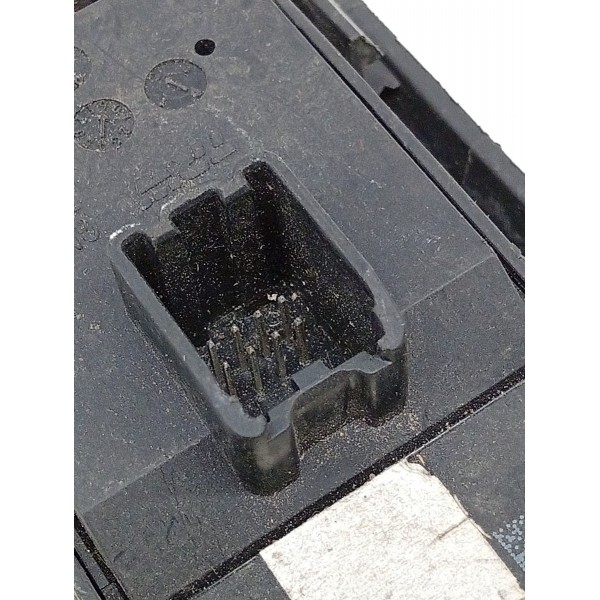 Botao Comando Vidro Dianteiro Esquerdo Onix 2014