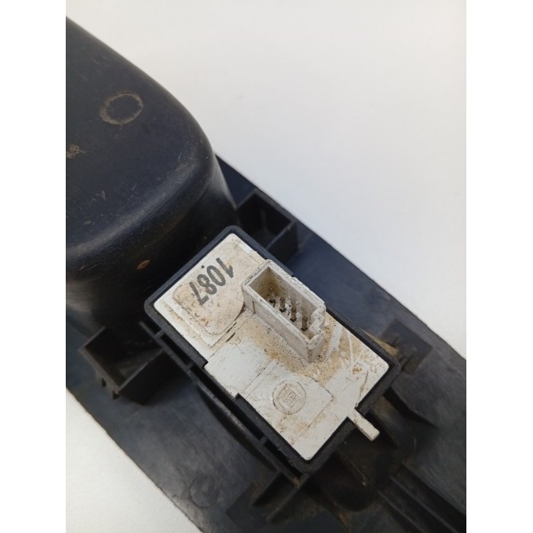 Botão Comando Vidro Elétrico Dian\dir Fiat Punto 2013