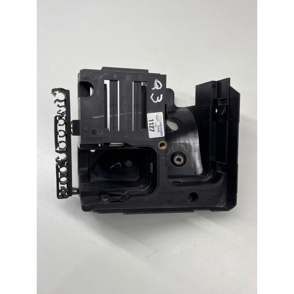 Suporte Caixa Fusível Volkswagen Jetta 2012 Peça Original