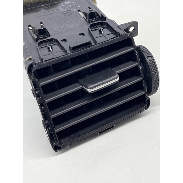 Difusor Ar Direito Nissan Tiida 2009 2010 2011 A 2012 Peça