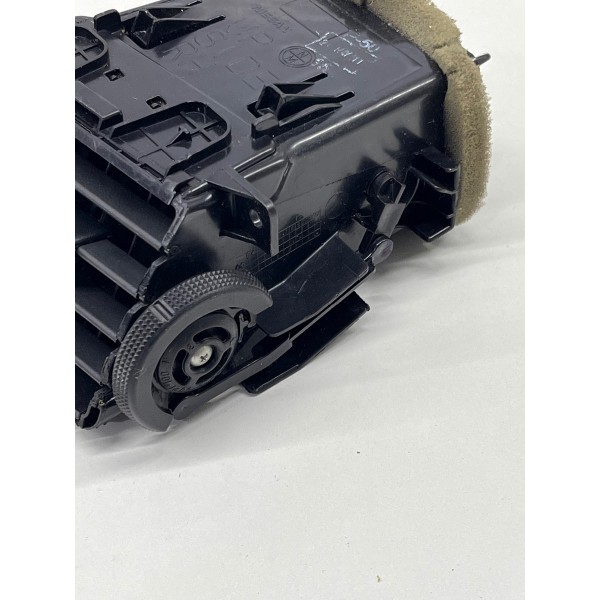 Difusor Ar Direito Nissan Tiida 2009 2010 2011 A 2012 Peça