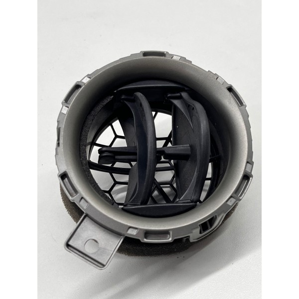 Difusor Lateral Nissan Versa 2018