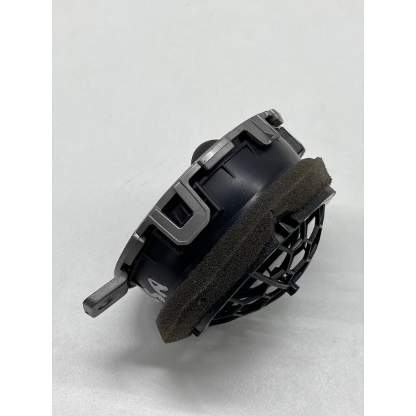 Difusor Lateral Nissan Versa 2018