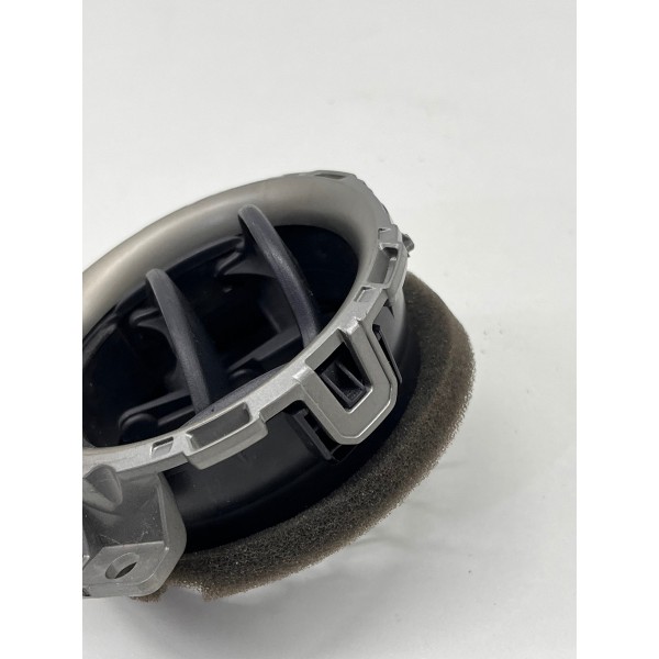 Difusor De Ar Lateral Nissan March 2018