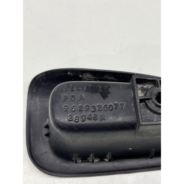 Puxador Porta Traseira Esquerda Peugeot 208 2013 Original