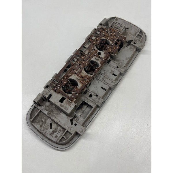 Moldura Acabamento Luz Teto Cortesia Volkswagen Jetta 2008