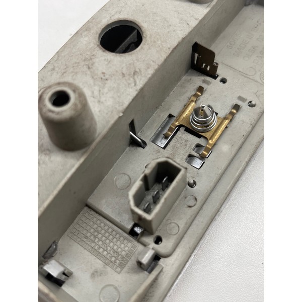 Luz Teto Cortesia Volkswagen Saveiro 2013 A 2016