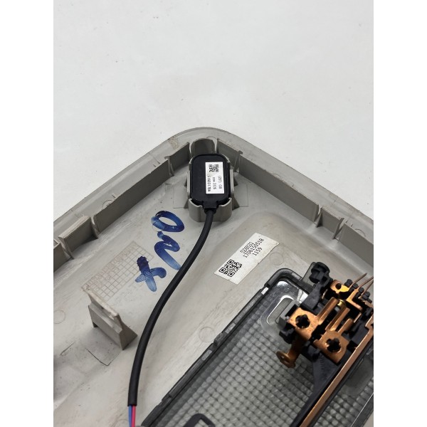 Lanterna Central Luz Teto E Moldura Chevrolet Onix 2012