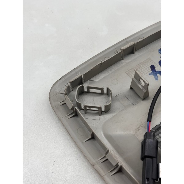 Lanterna Central Luz Teto E Moldura Chevrolet Onix 2012