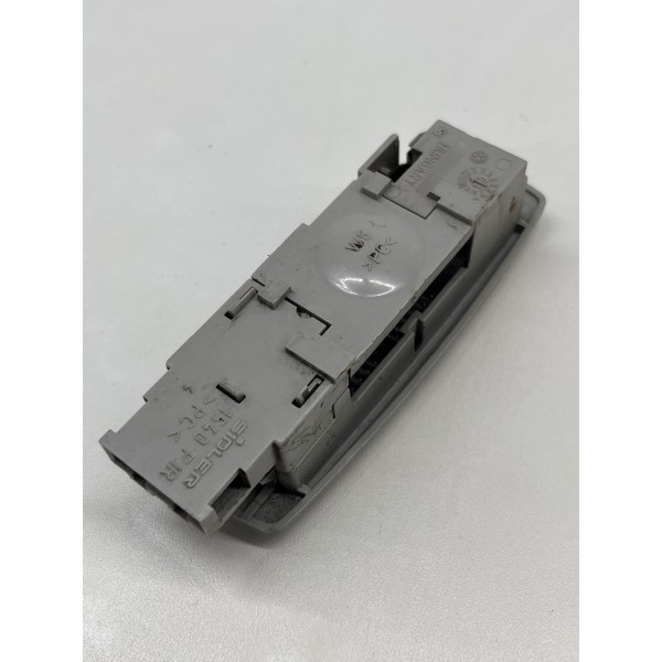 Luz Cortesia Traseira Volswagen Fox 2014 Peça Original