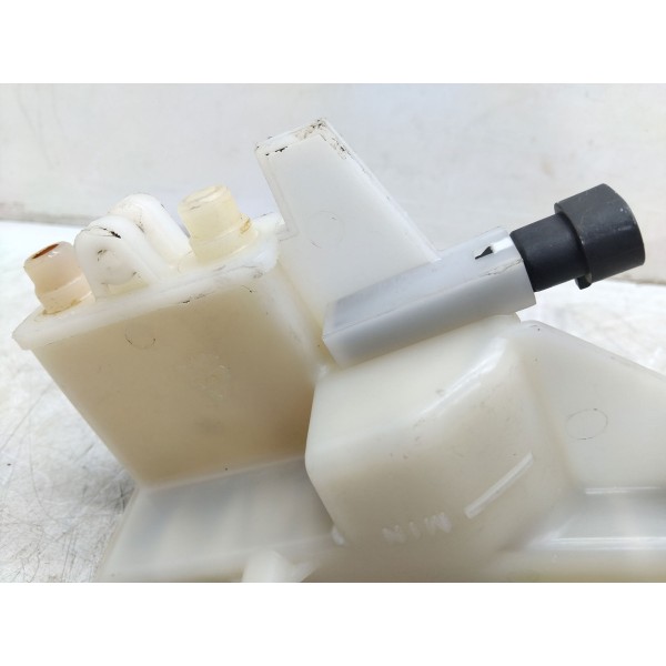 Reservatório Fluído Freio Chevrolet Tracker 2017