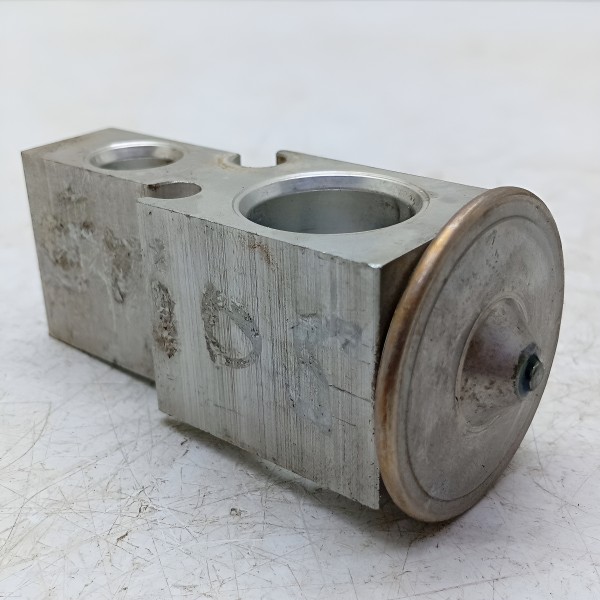 Válvula Expansão Torre Ar Condicionado Toyota Etios 13/2021