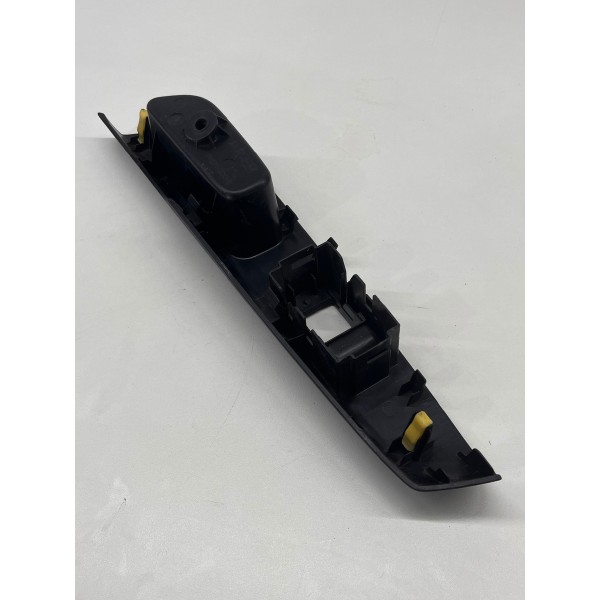 Moldura Botao Vidro Tras\dir Toyota Etios 2013 A 2021