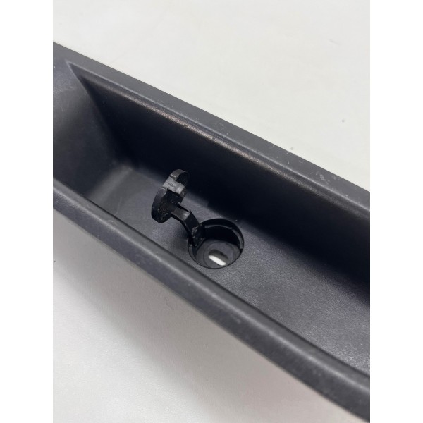 Moldura Botão Vidro Traseiro Direito Tracker 2019