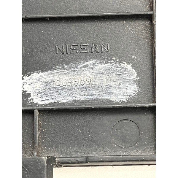 Moldura Lateral Do Painel Esquerdo Nissan Versa 2018