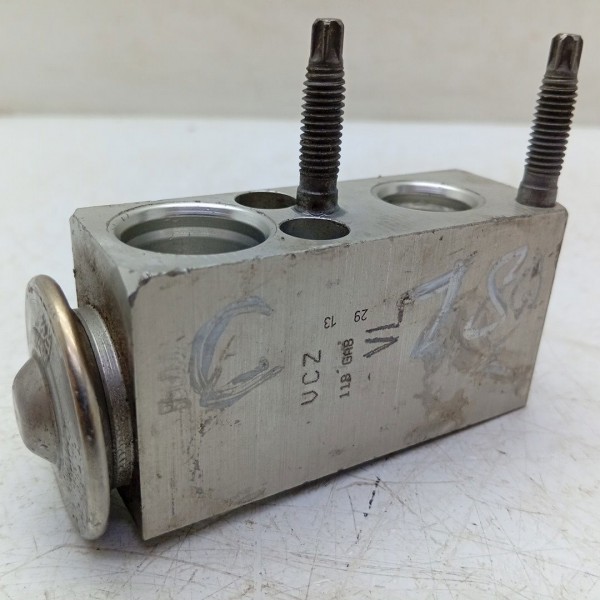 Válvula Expansão Block Mercedes C180 2010