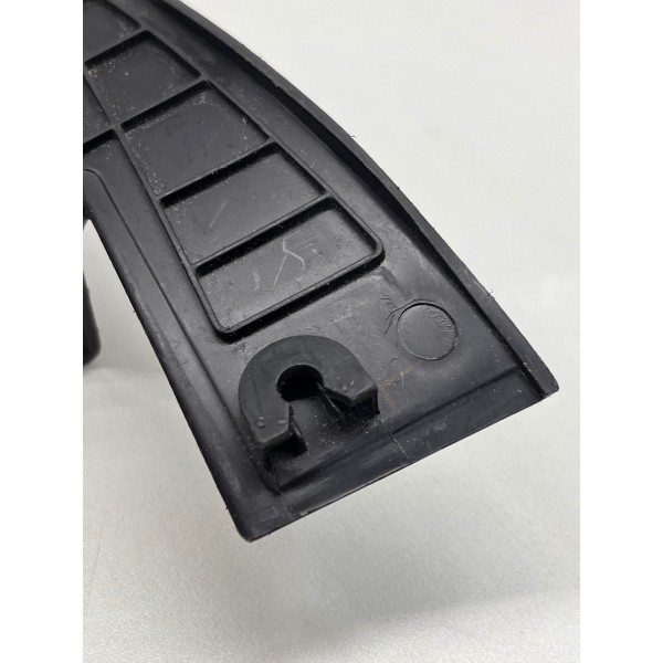 Moldura Interna Retrovisor Dir Chevrolet Onix 2019