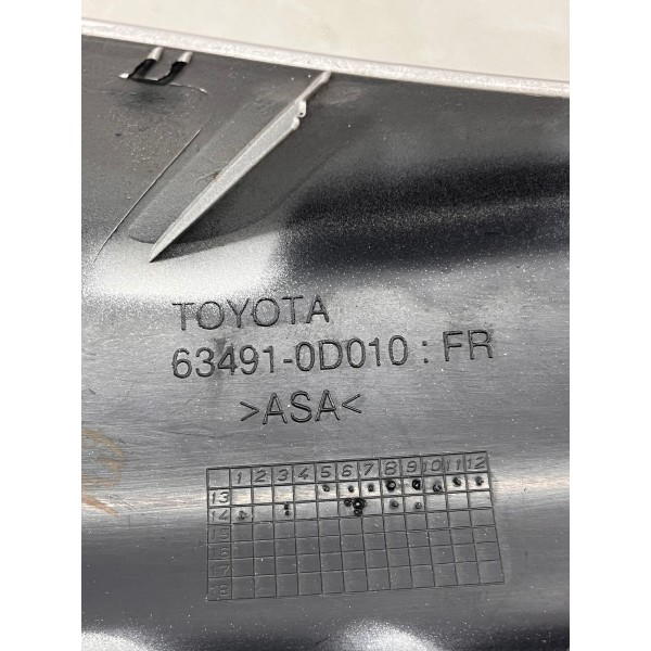 Moldura Tampa Rack De Teto Direito Toyota Etios 2017