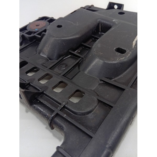 Suporte Caixa Bateria Hyundai I30 2009 2010 A 2011