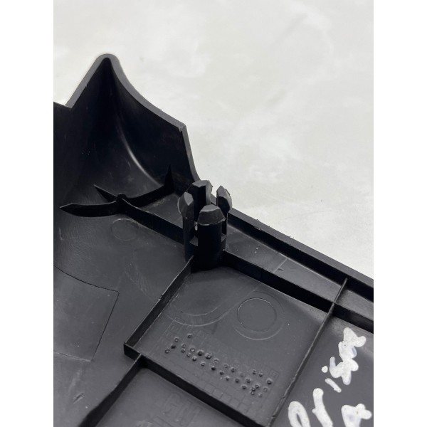 Moldura Lateral Banco Esq\dir Chevrolet Onix 2019