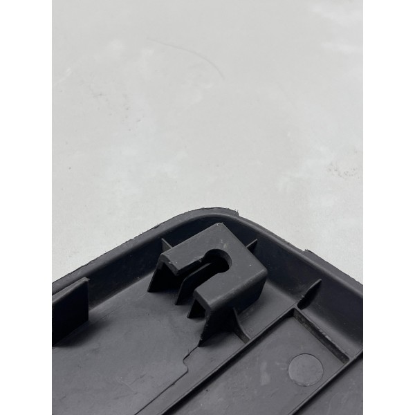 Moldura Tampa Tras\dir Volkswagen Fox 2017