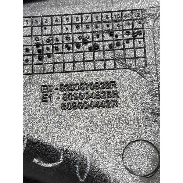 Moldura Puxador Porta Esquerda\dian Renault Duster 2011