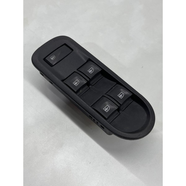 Botão Vidro Elétrico D/esq Renault Duster 2015 A 2019