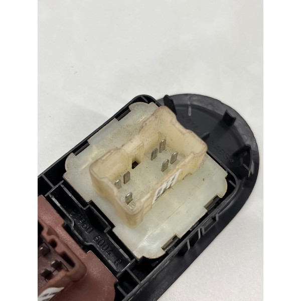 Botão Vidro Elétrico D/esq Renault Duster 2015 A 2019