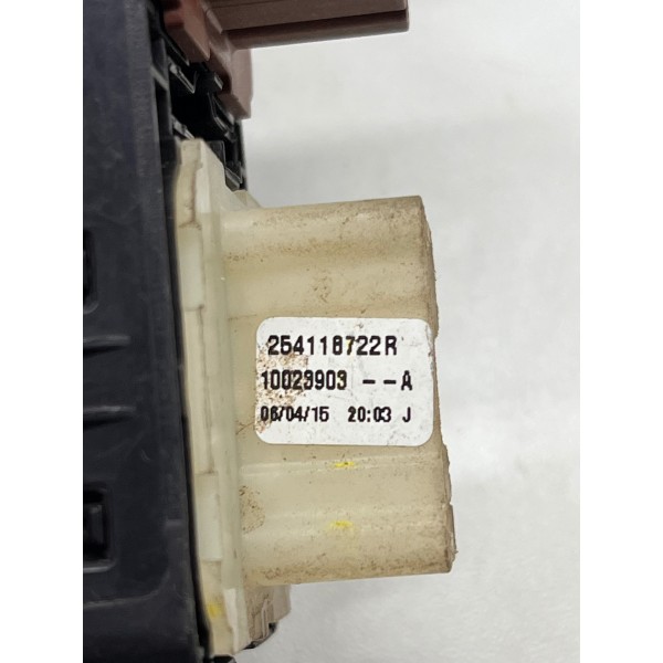 Botão Vidro Elétrico D/esq Renault Duster 2015 A 2019