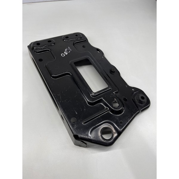 Suporte Da Bateria Mercedes Bens Gla 200 1.6 Turbo 2016