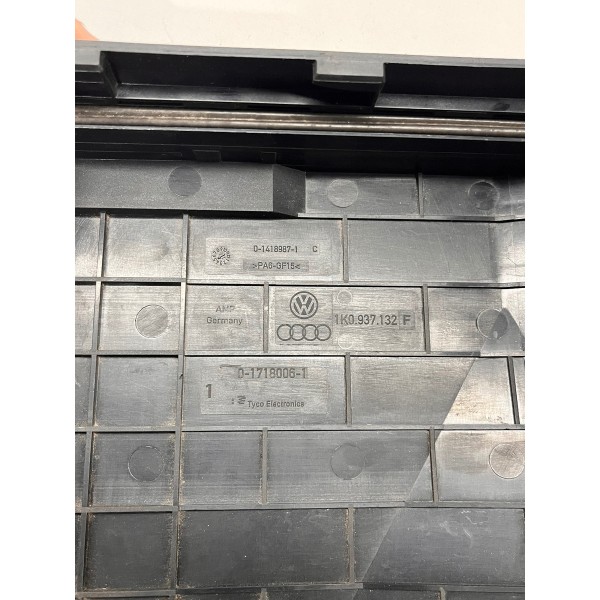 Tampa Do Modulo Caixa De Fusíveis Audi Q3  2008 A 2017