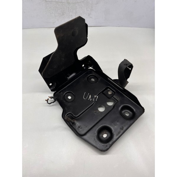 Base Suporte Caixa Bateria Fiat Palio 2013 A 2016