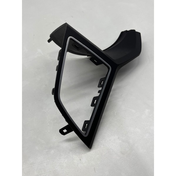 Moldura Difusor Esq Volkswagen Saveiro Robust 2015 A 2020