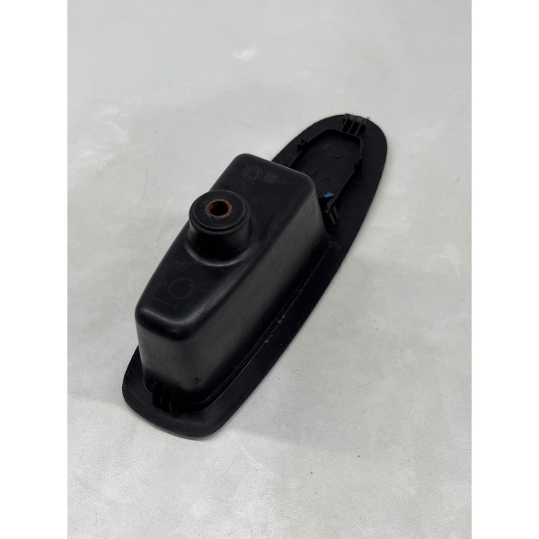 Moldura Porta Tras\dian Fiat Uno 2012 A 2015