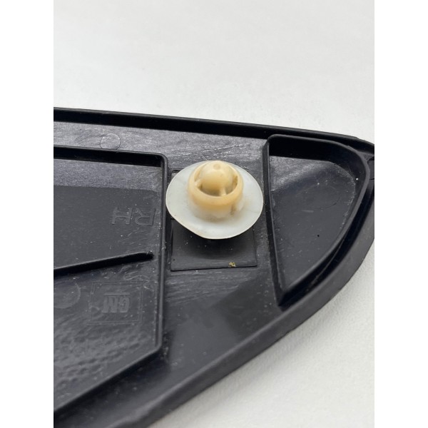 Moldura Paralama Retrovisor Direito Spin 2013 A 2021