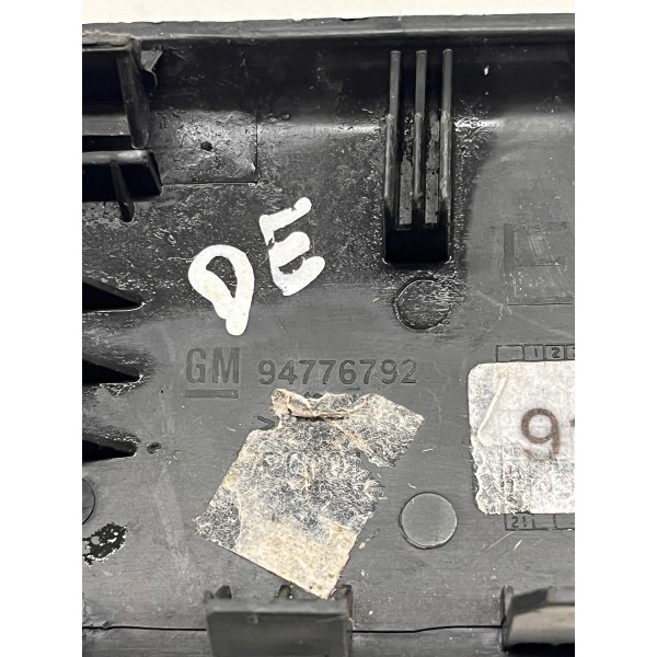 Acabamento Interno Porta L\esq Chevrolet Onix 2021