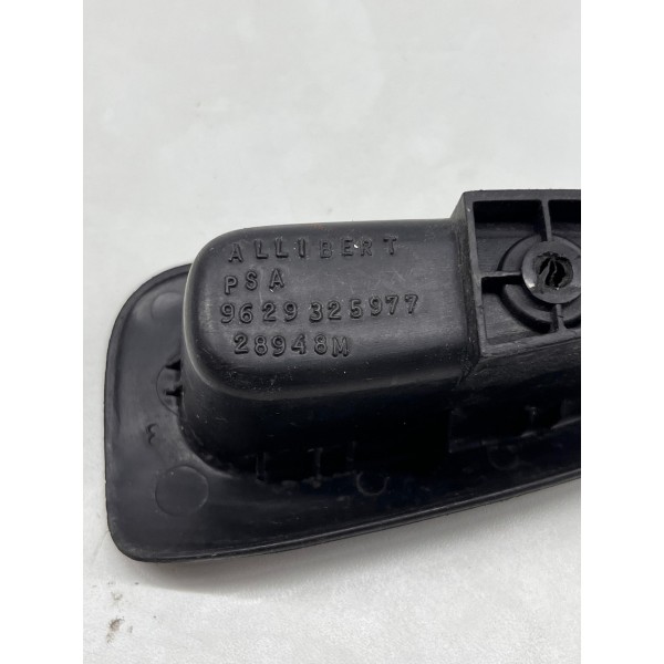 Apoio Braço Traseira Direita Peugeot 206\207 2006 A 2007