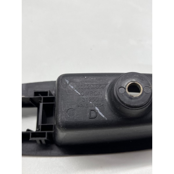 Moldura Botão Vidro Traseiro Direito Fiat Punto 2008 A 2017