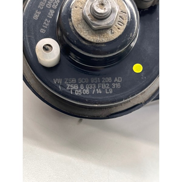 Buzina Grave Nova Original Volkswagen Tiguan 2017 A 2021