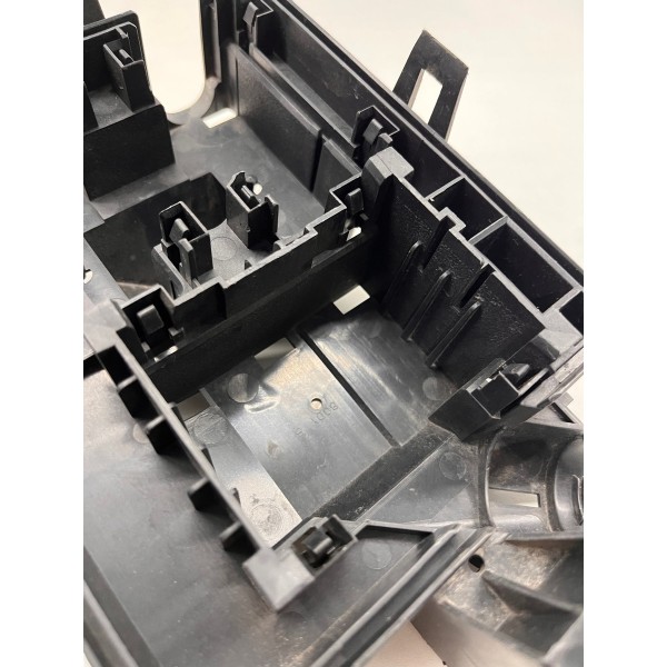 Caixa Base De Fusivel Chevrolet Onix 2017