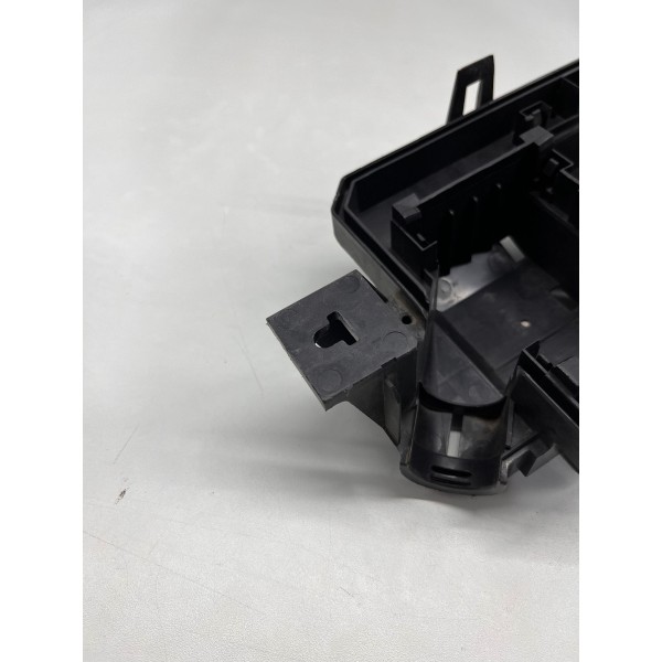 Caixa Base De Fusivel Chevrolet Onix 2017