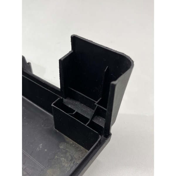 Tampa Da Caixa De Fusível Gm Spin 1.8 2014 A 2021