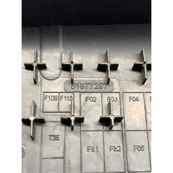 Base Inferior Da Caixa Fusível Chevrolet Cobalt 2011 A 2020