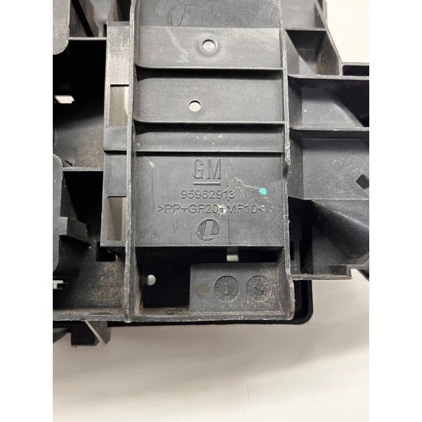 Caixa De Fusiveis Chevrolet Spin 2013