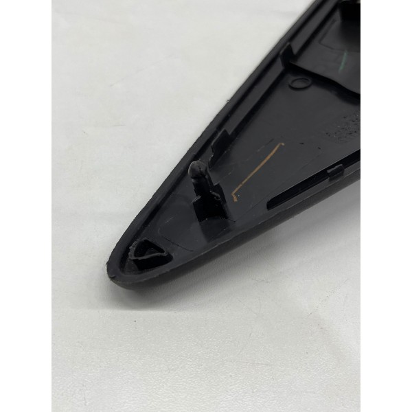 Moldura Retrovisor Dir Chevrolet Onix 2013 A 2019